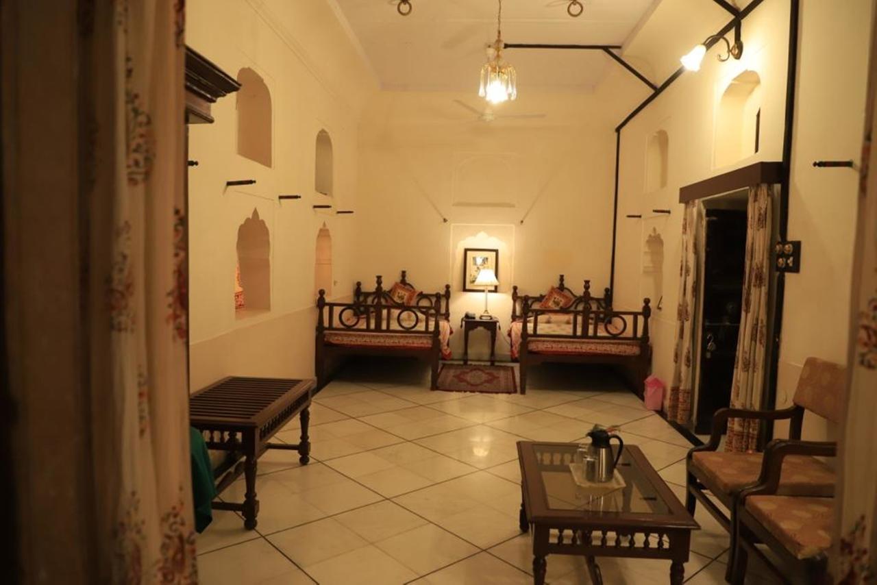 Mahal Khas Palace Bharatpur Bagian luar foto