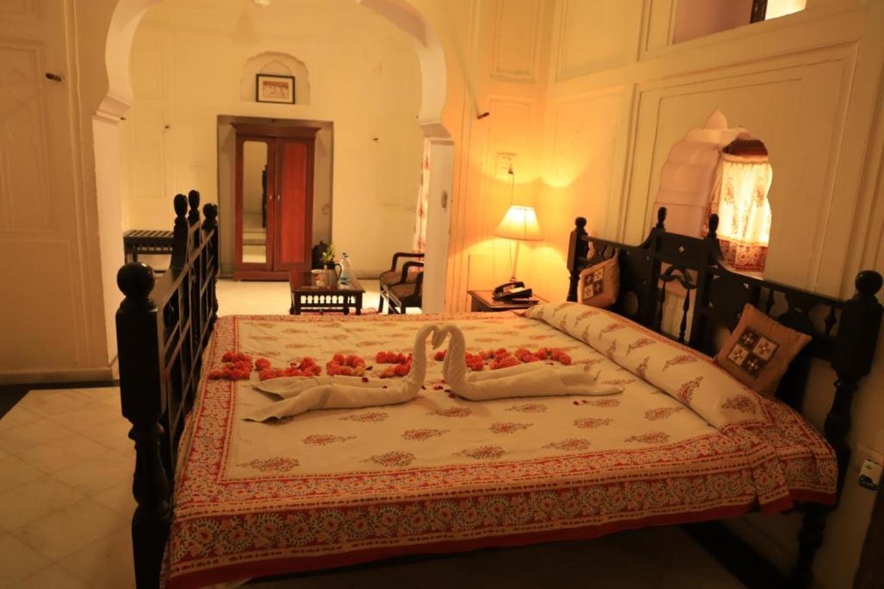 Mahal Khas Palace Bharatpur Bagian luar foto